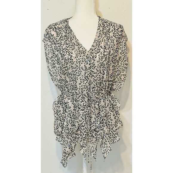 Diane Von Furstenberg  Women Size 2 Animal Print Silk Blouse Boho Quiet Luxury - Picture 1 of 14